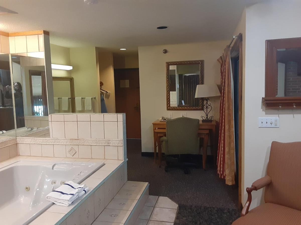 American Inn And Suites Ionia Kültér fotó