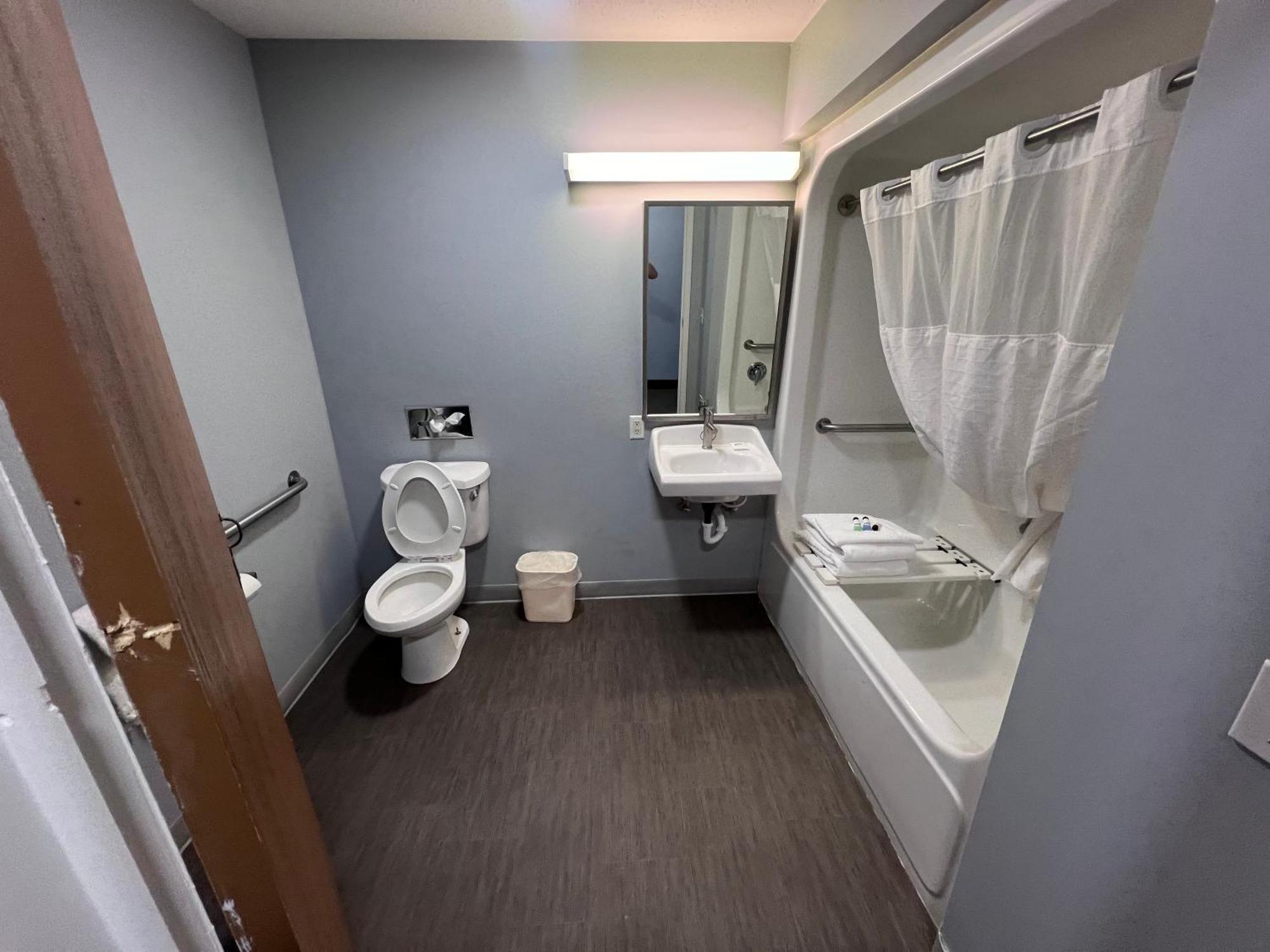 American Inn And Suites Ionia Kültér fotó