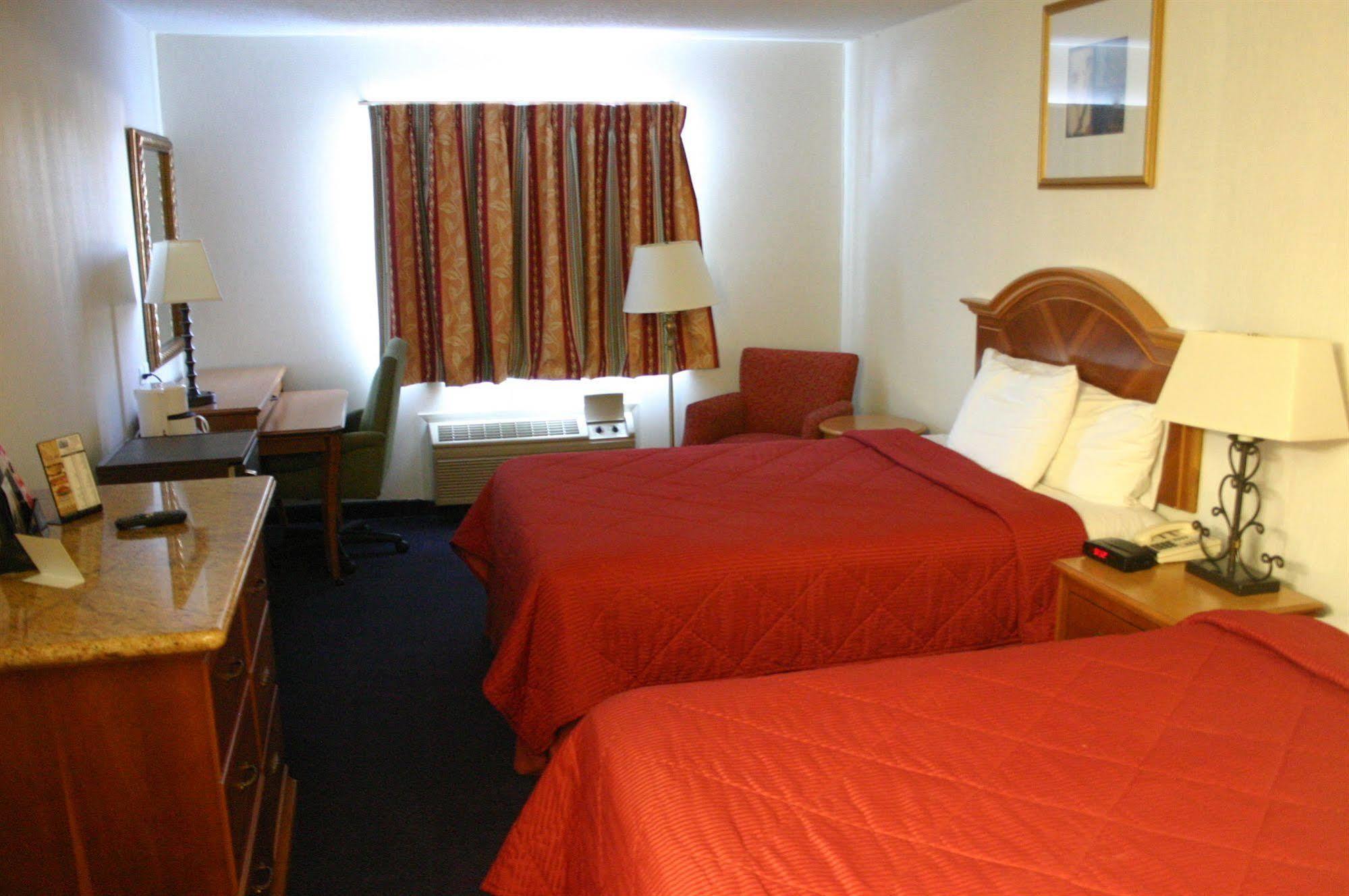 American Inn And Suites Ionia Kültér fotó