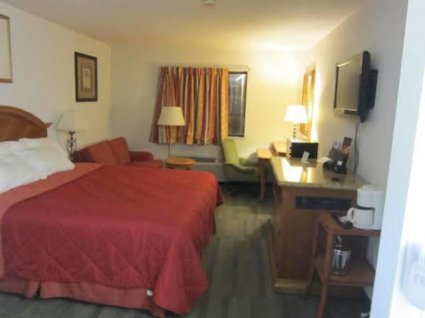 American Inn And Suites Ionia Kültér fotó